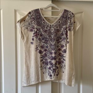 STYLE & CO Cream Graphic Cap Sleeve Tee. Size XL